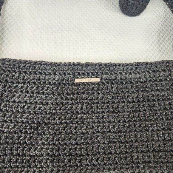 The Sak Crocheted Shoulder Handbag Black Knit Purse Zip Top Lightweight Classic - Picture 2 of 6